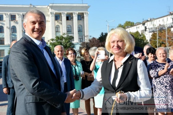 Да плевать они на Киев хотели: сотни иностранных кораблей в портах Крыма, турки нашли лазейку в обход украинских запретов Да плевать они на Киев хотели: сотни иностранных кораблей в портах Крыма, турки нашли лазейку в обход украинских запретов