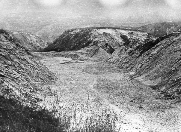 «Люди сами укладывались в ряд и ждали выстрела»: 75 лет трагедии Бабьего Яра «Люди сами укладывались в ряд и ждали выстрела»: 75 лет трагедии Бабьего Яра