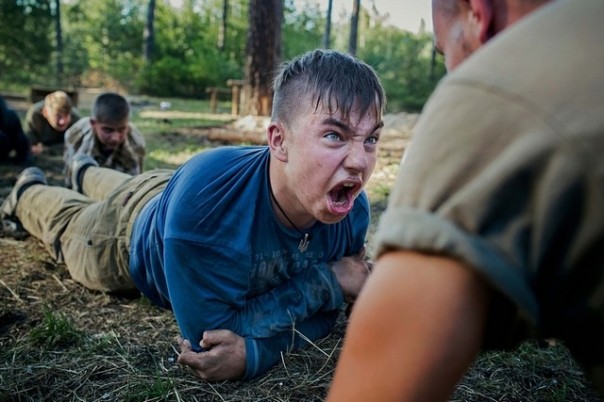 Арабское издание рассказало о буднях лагеря гитлерюгента неонацистов “NАвоза” под Киевом