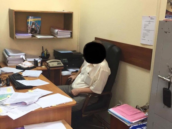 Подчиненного Луценко задержали за вымогательство взятки в размере $200 тысяч Подчиненного Луценко задержали за вымогательство взятки в размере $200 тысяч