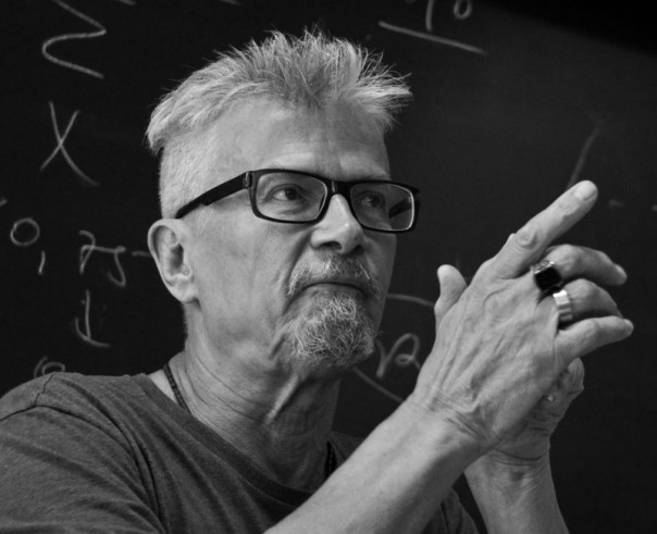 Нужно забить на их расследование. Эдуард Лимонов Нужно забить на их расследование. Эдуард Лимонов