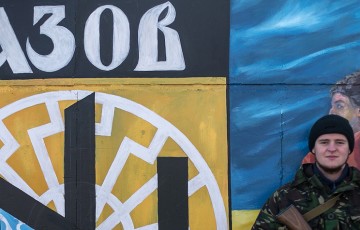 "Азов" заявил, что берет власть в селе под Одессой, где произошел конфликт с цыганами