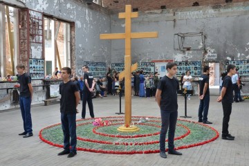 В Беслане началась Вахта Памяти жертв теракта в школе