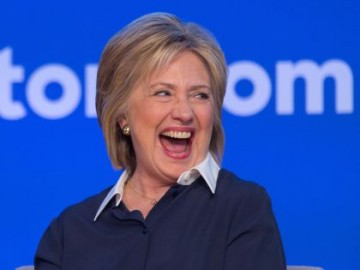 Клинтон: Я спасу тебя, Америка!