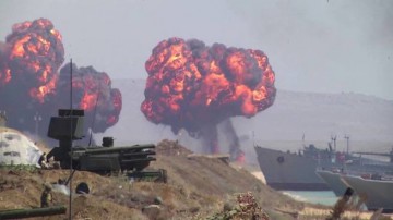 CNN: Россия показала, как защитит Крым от вторжения. Завершающий этап учений "Кавказ-2016". Полигон "Опук", Республика Крым, РФ. Видео Министерства об