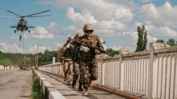 План Б: «Самопомощь» требует срочно вывести ВСУ из зоны АТО и изолировать Донбасс