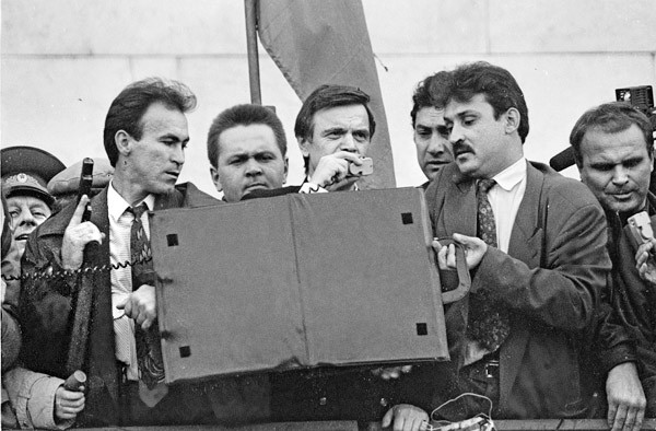 Двухдневная гражданская война Двухдневная гражданская война