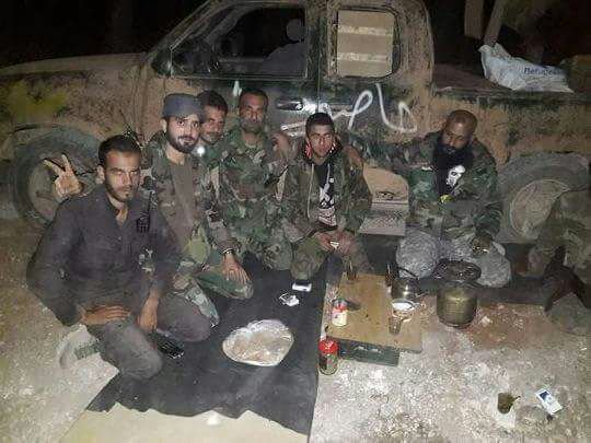 Генштаб РФ: дорога "Кастелло" открыта для боевиков, желающих уйти из Алеппо | Сирийская сводка | Подборка видео с Ближневосточного фронта Генштаб РФ: дорога "Кастелло" открыта для боевиков, желающих уйти из Алеппо | Сирийская сводка | Подборка видео с Ближневосточного фронта