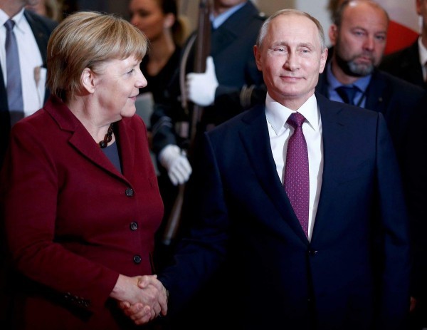 Фото дня. "Нам понятно всё без слов..." - 5