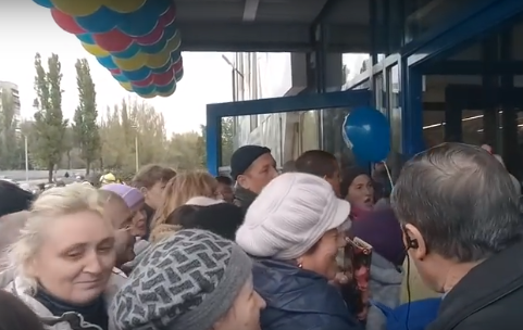 Цэеуропейские очереди за халявой теперь в Одессе!