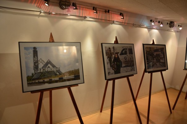 В столице ЕС открылась фотовыставка посвящённая боевым действиям на Донбассе В столице ЕС открылась фотовыставка посвящённая боевым действиям на Донбассе