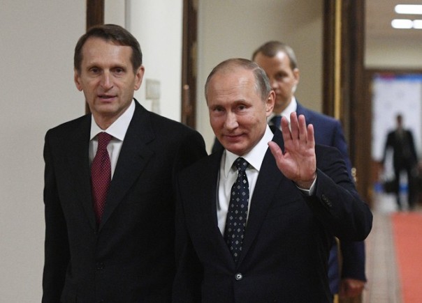 Путин потребовал от нового главы разведки «бить первым»