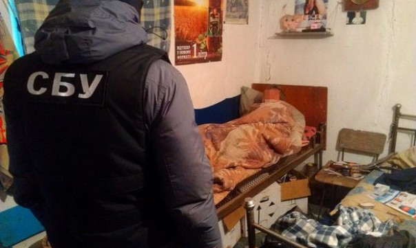 В Винницкой области задержали фермеров, державших в рабстве сотню бездомных В Винницкой области задержали фермеров, державших в рабстве сотню бездомных