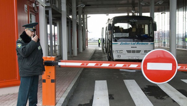 Под Смоленском закрыли пропускной пункт для иностранных туристов