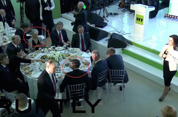 Загадочная картинка с огромным числом выводов