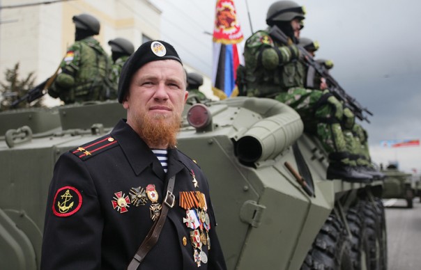 Портрет легендарного комбата Моторолы появится на здании в центре Донецка