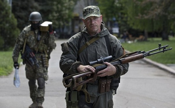 Народный мэр Славянска Вячеслав Пономарёв об убийстве Моторолы: «Я сомневаюсь, что со стороны ДНР последует адекватный ответ» Народный мэр Славянска Вячеслав Пономарёв об убийстве Моторолы: «Я сомневаюсь, что со стороны ДНР последует адекватный ответ»