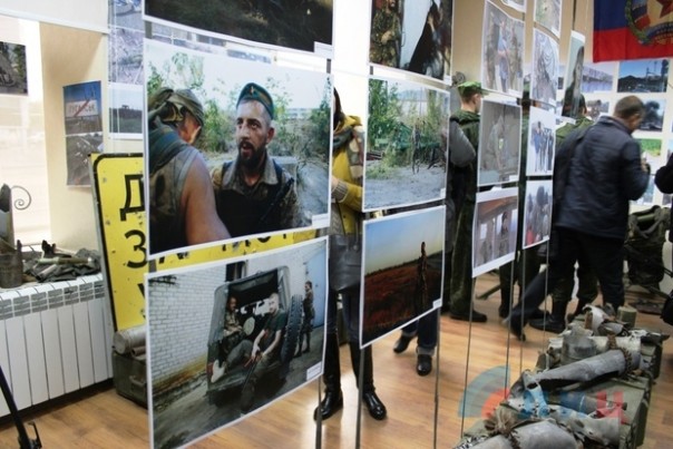 Сводка от НМ ЛНР 19 октября 2016 года. Киев не устраивает 30-дневный срок реализации Рамочного решения о разведении сил Сводка от НМ ЛНР 19 октября 2016 года. Киев не устраивает 30-дневный срок реализации Рамочного решения о разведении сил