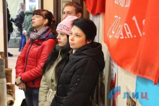 Сводка от НМ ЛНР 19 октября 2016 года. Киев не устраивает 30-дневный срок реализации Рамочного решения о разведении сил Сводка от НМ ЛНР 19 октября 2016 года. Киев не устраивает 30-дневный срок реализации Рамочного решения о разведении сил