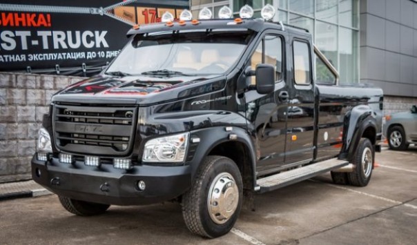 Уникальный пикап начал колесить по России