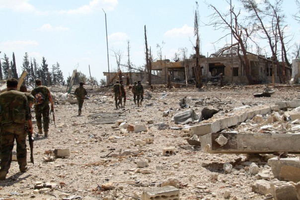 Армия САР отбила у боевиков стратегическую высоту Базо в Алеппо | "Война" с Евгением Поддубным от 23.10.16 | Подборка видео