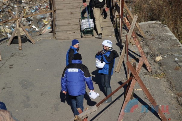 Сводка от НМ ЛНР 25 октября 2016 года. ВСУ обстреляли мирных жителей, пересекавших Северский Донец, есть раненый
