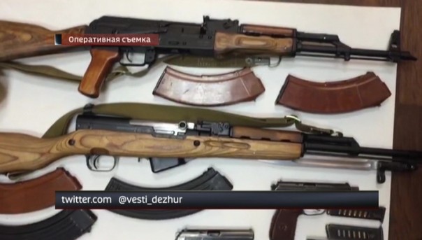 ФСБ изъяла более 250 винтовок, пистолетов и ружей у подпольных торговцев оружием