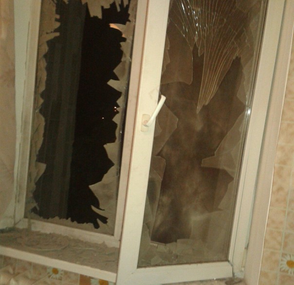 Укрофашисты обстреляли Макеевку, два человека погибли, семеро ранены, среди них два ребенка, часть города обесточена Укрофашисты обстреляли Макеевку, два человека погибли, семеро ранены, среди них два ребенка, часть города обесточена