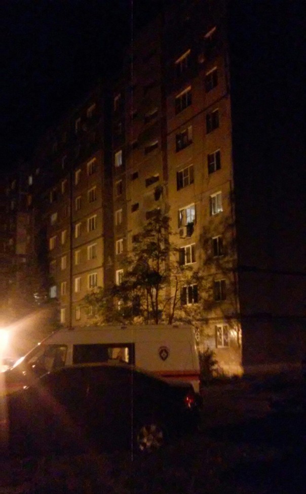 Укрофашисты обстреляли Макеевку, два человека погибли, семеро ранены, среди них два ребенка, часть города обесточена Укрофашисты обстреляли Макеевку, два человека погибли, семеро ранены, среди них два ребенка, часть города обесточена