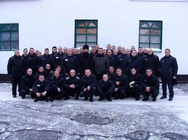 "Лебедь", "сова" и "дельфин": как живут в самых строгих тюрьмах России