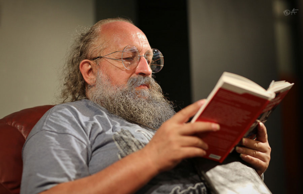 Вассерман резко прошелся по планам НАТО на Крым: это бред сивой кобылы!