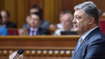 Наказание по-украински: заключенным можно сидеть в Сети, но нельзя общаться