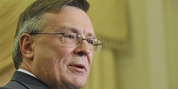 Экс-глава МИД Украины призвал Порошенко начинать прямые переговоры с Донбассом