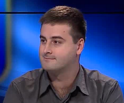 Гройсман и Порошенко хотят задушить Зеленского в своих крепких объятьях, - Кирилл Молчанов