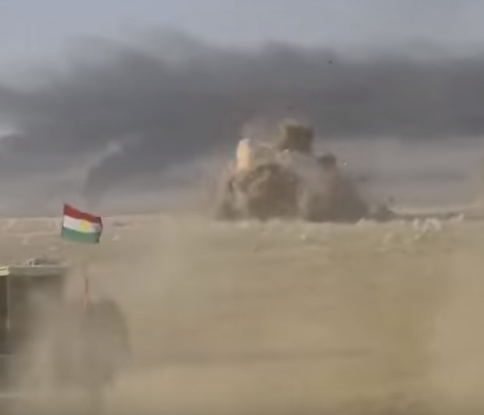 Курдские вооружённые силы уничтожают заминированный автомобиль ИГИЛ