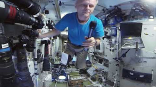 Космос 360: Впервые в истории панорамная съемка на орбите Земли и экскурсия по МКС с космонавтом Андреем Борисенко