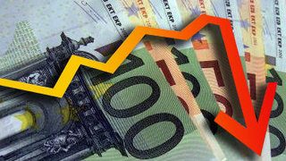 Почему падает евро, а не рубль?