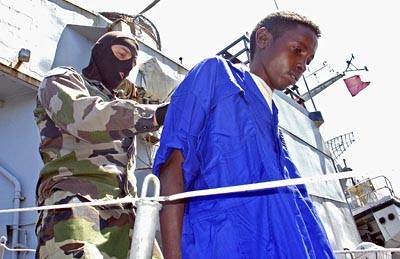 Под видом «сдерживания России» НАТО нацеливается на мигрантов