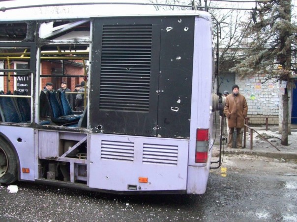 Донецкий троллейбус № 5 возобновил работу после трагедии с обстрелом микрорайона Боссе