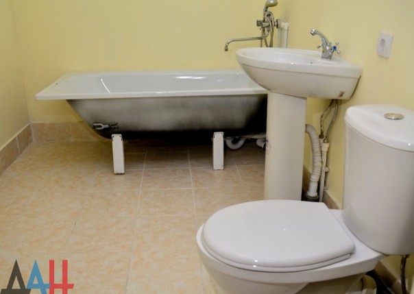 Александр Захарченко проверил готовность нового жилья для семей Дебальцево и Горловки, утративших кров в боях 