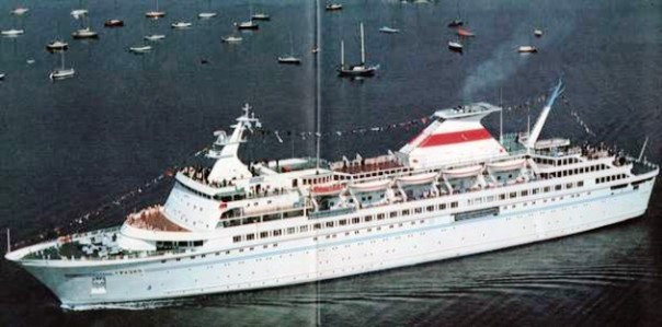 Пукнул крейсер — в мире радость. Трепещите, враги!