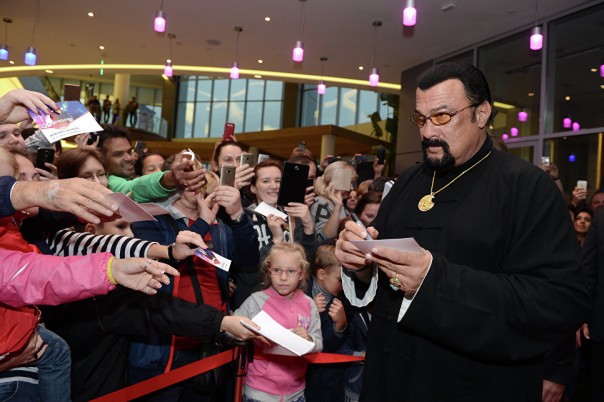 Стивен Сигал получил российское гражданство Стивен Сигал получил российское гражданство