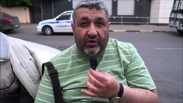 Хохлам подсунули очередного юродивого!