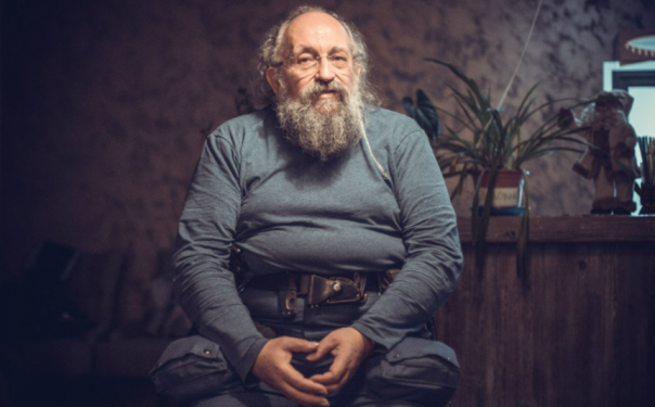 Вассерман объяснил слова украинского писателя, назвавшего свой народ «нацией болванов»