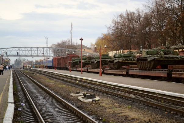 Сводка от МО ДНР 7 ноября 2016. Девять силовиков Киева убиты, 13 ранены в перестрелке между ВСУ и «нацбатов» в районе Марьинки Сводка от МО ДНР 7 ноября 2016. Девять силовиков Киева убиты, 13 ранены в перестрелке между ВСУ и «нацбатов» в районе Марьинки