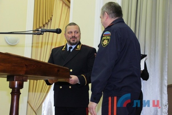 Сводка от НМ ЛНР 10 ноября 2016 года. Укрофашисты шесть раз обстреляли позиции Народной милиции, применялись 152-мм орудия