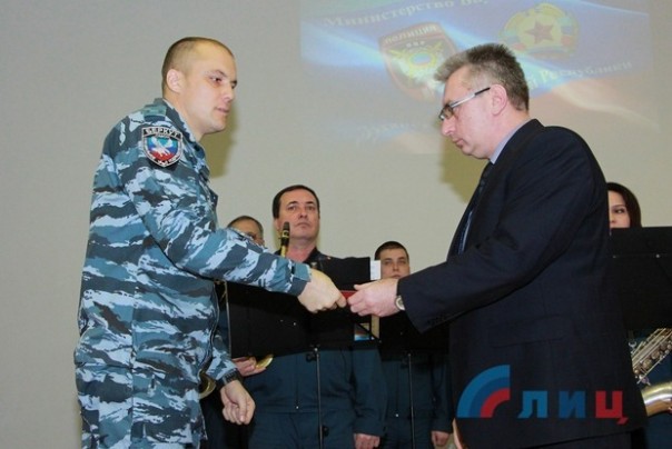 Сводка от НМ ЛНР 10 ноября 2016 года. Укрофашисты шесть раз обстреляли позиции Народной милиции, применялись 152-мм орудия