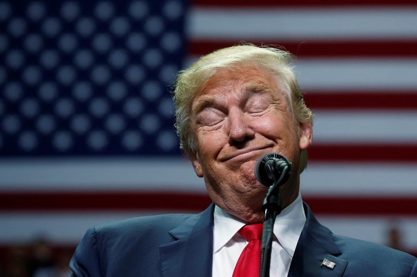 Пресс-служба Трампа не придала значения его разговору с Порошенко