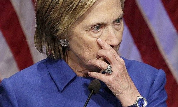 Фото внезапно постаревшей Хиллари Клинтон обсуждают в Сети