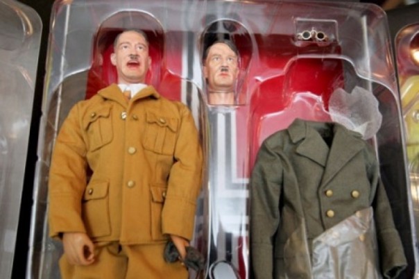 Игрушечный нацизм. В Украине детям продают игрушки с символами нацисткой Германии